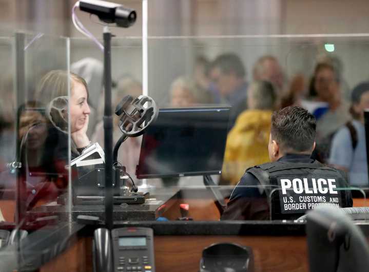 Estados Unidos aumenta vigilancia para castigar a personas con visa vencida
