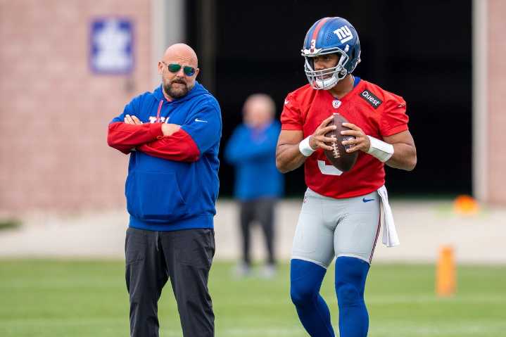 Giants’ quarterback hosted 'secret' workouts with WR trying to revive his career
