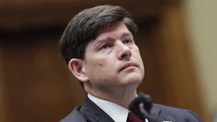 FCC Republican resigns, leaving agency with just two commissioners
