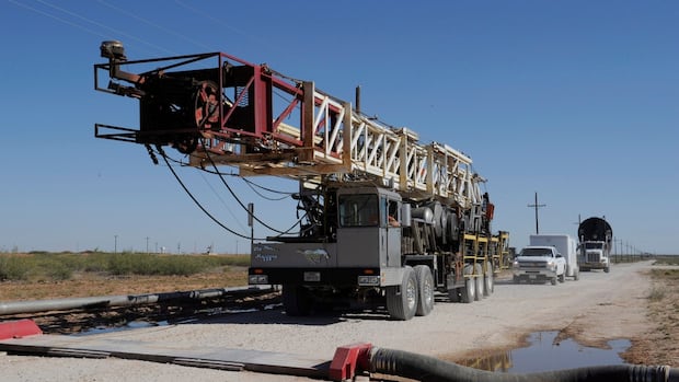Alberta enters agreement to reduce inspection stops for oilfield service rigs