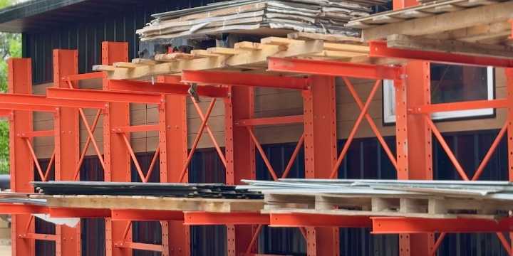 Steel prices on standby: Bismarck business brace for tariff surge