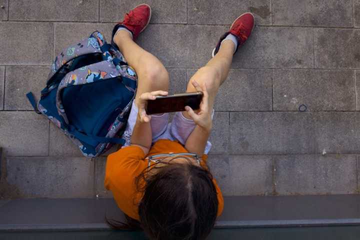 ‘Can’t stop’: Researchers say problematic smartphone use like an addiction