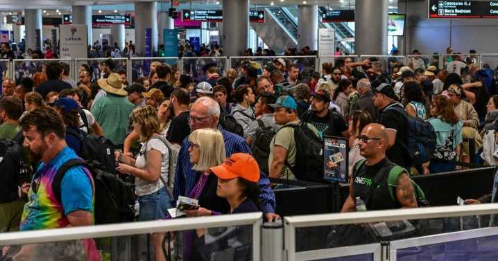 Restricciones de viajes prioriza la seguridad de EEUU, ¿pero podría poner en riesgo el derecho de asilo?