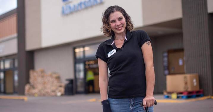 Longtime Albertsons employee, known for indomitable sweetness despite serious medical setbacks, passes away at 37