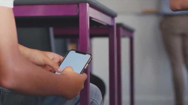 New Hampshire House votes to ban cellphone use in schools