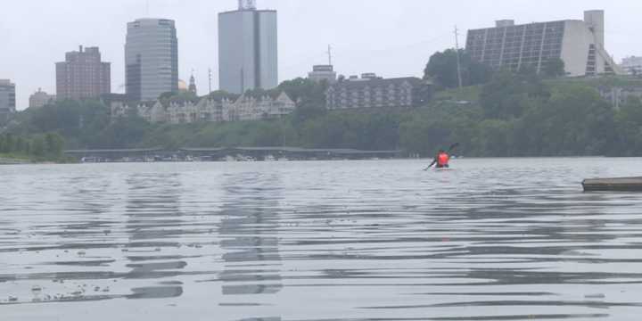 ‘You don’t have to be anybody special to do hard stuff’ | Long distance paddler looking to set record on Tennessee River