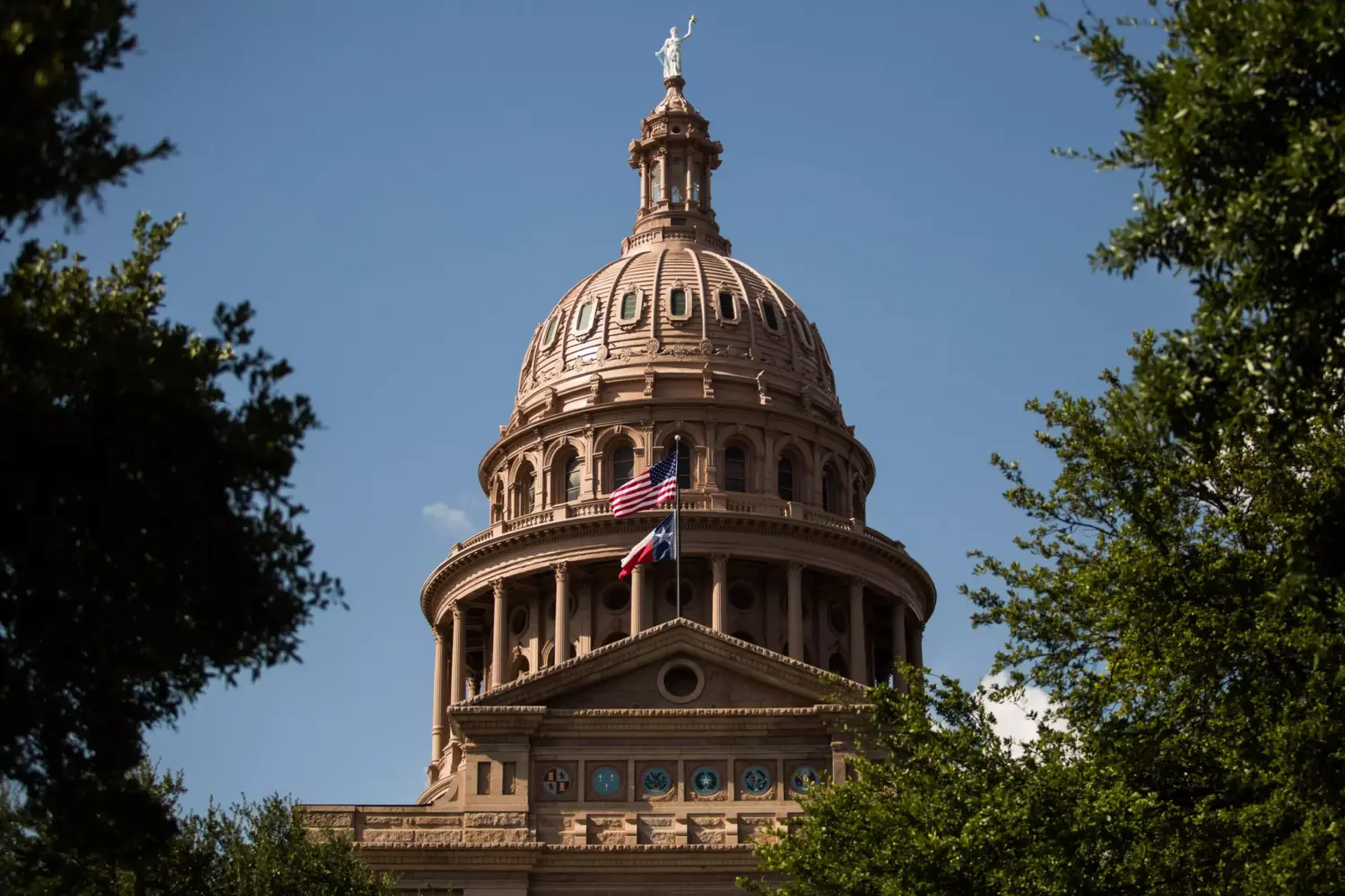 Texas lawmakers target water, energy and environmental hazards in new legislation