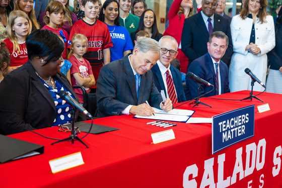 Governor Abbott Signs Record Public Education Funding, Teacher Pay Raise Into Law