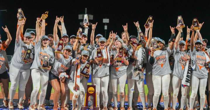 Texas beats Texas Tech 10-4 in game 3 of WCWS to win its 1st national championship