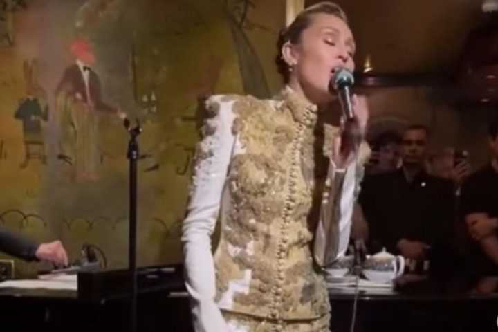 Miley Cyrus Surprise Performance at Iconic NYC Piano Bar