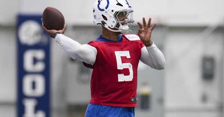Colts QB Anthony Richardson is sidelined indefinitely with a right shoulder injury