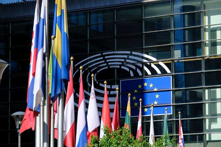 Pro-European parties plan alternative to far right biotech report