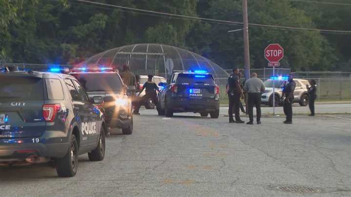 2 hurt in Forest Park shooting near stadium where high school graduation was being held