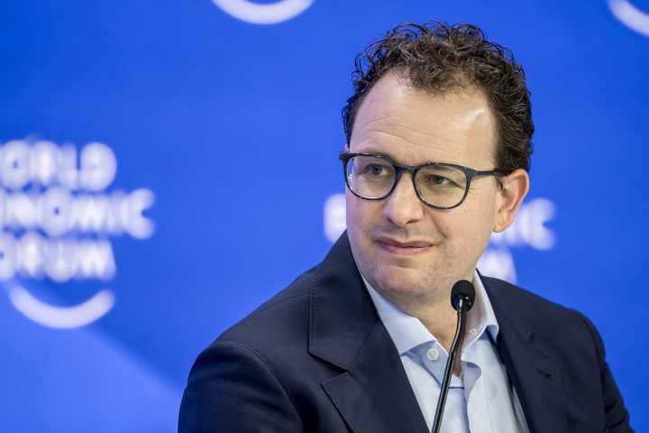 AI risks 'broken' career ladder for college graduates, some experts say