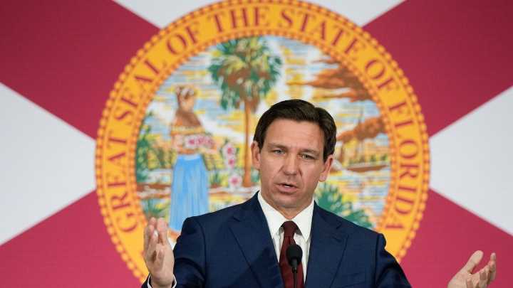 Federal judge blocks Florida from enforcing social media ban for kids while lawsuit continues