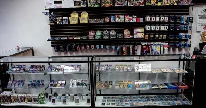 KPD: Burglar makes off with $100,000 worth of rare trading cards, cash