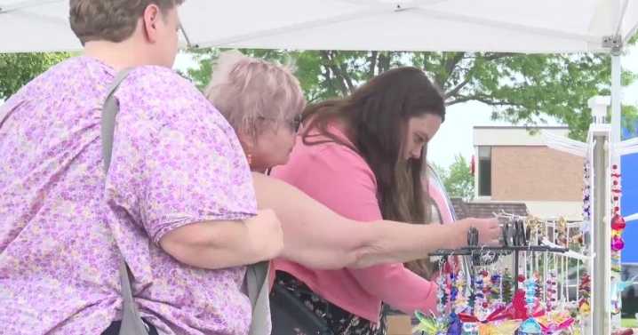 Market on Military opens first market of the year