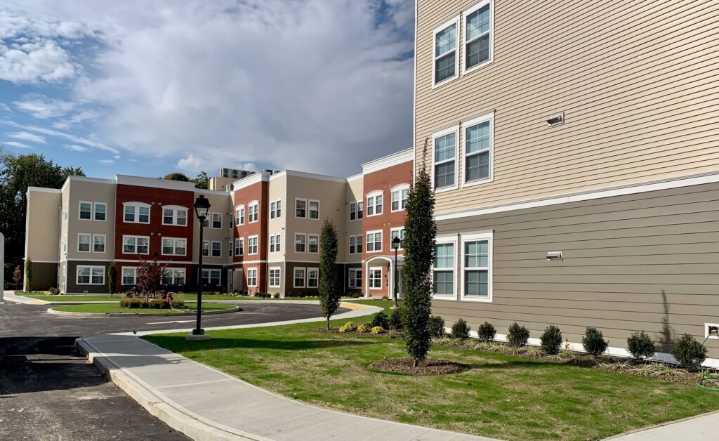 Mientras sube el precio de la vivienda, Murphy quiere aumentar los impuestos