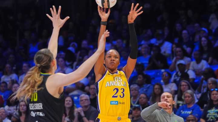 Azura Stevens' 21 points, career-high 5 3-pointers lead Sparks past Wings 93