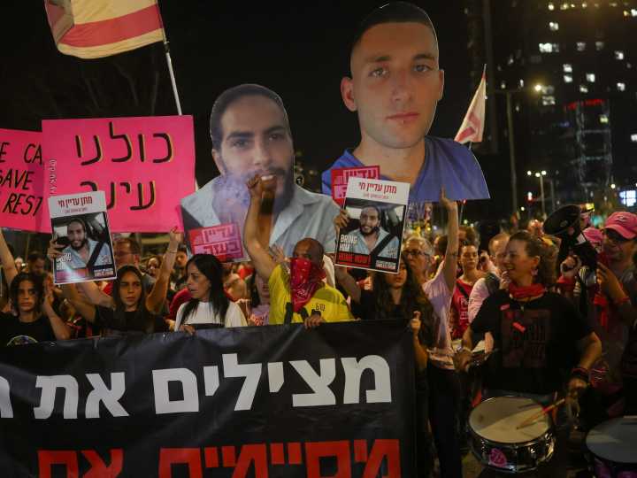 Israelis demand return of captives; pro-Palestine rallies held in Europe