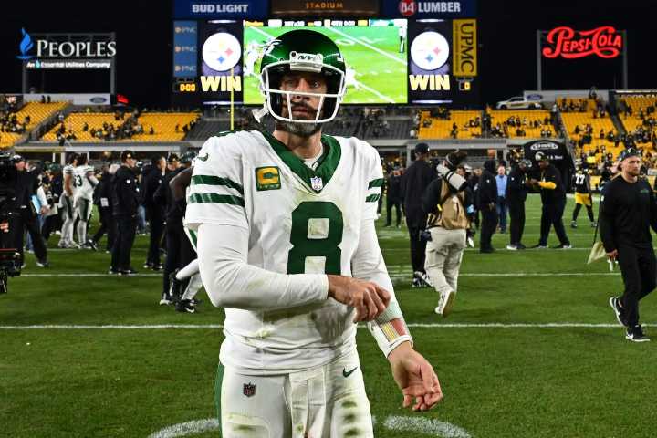 Aaron Rodgers to sign with Steelers on 1-year deal, attend minicamp next week: Sources