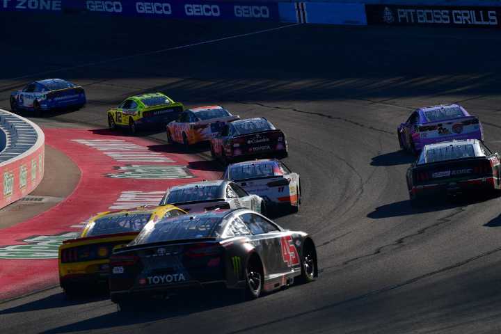 Insider Warns Entire NASCAR Garage Against Counting Out Cup Series Underdogs With Brutal Reality Check 2025 NASCAR Cup Series heats up as Brad Keselowski's young racer turns insiders' heads after cons