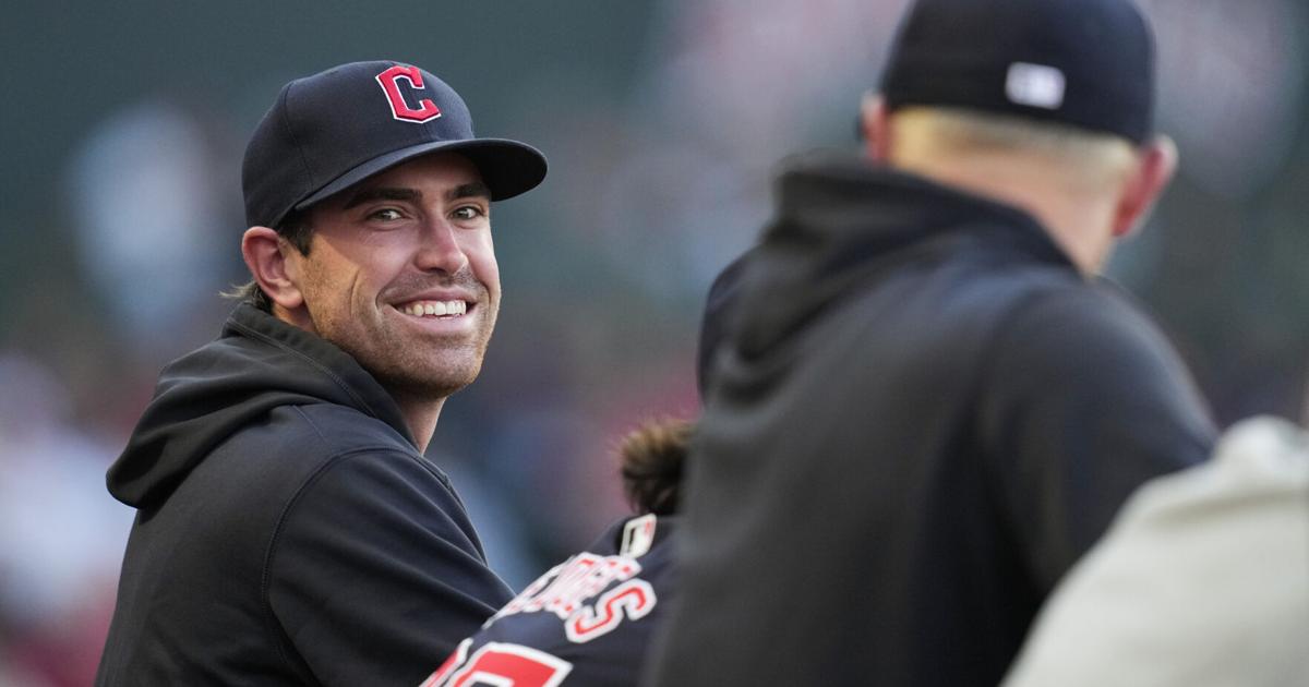 Guardians' ace Bieber will not throw for 7 days after setback in comeback from Tommy John surgery