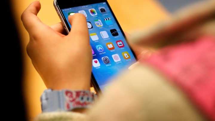 Chinese hackers and user lapses turn smartphones into a 'mobile security crisis'