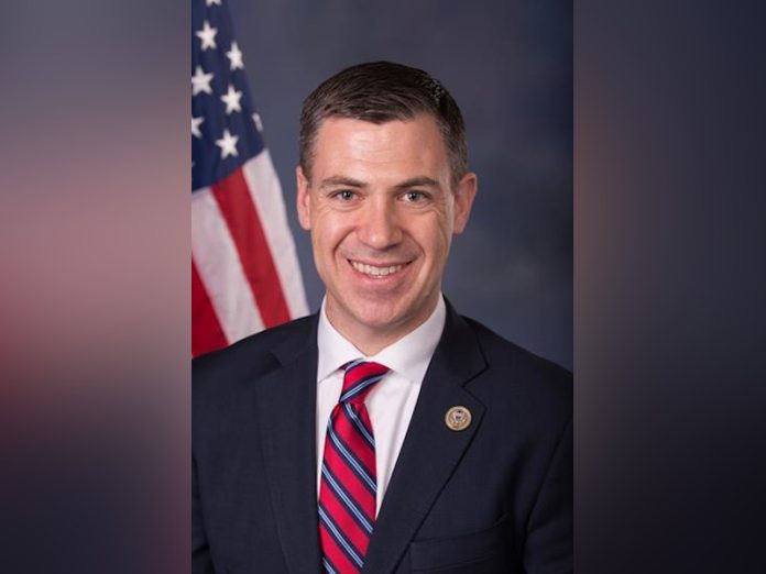 Senator Jim Banks introduces Visa Overstay Penalties Act