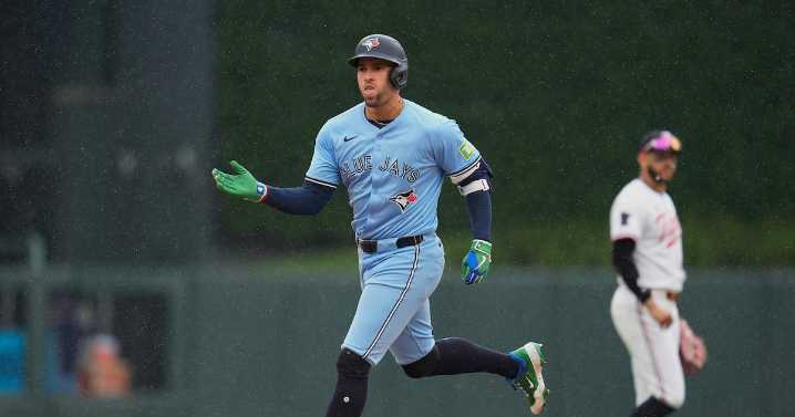 Blue Jays beat Twins 5