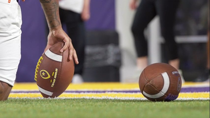 Federal judge approves $2.8B settlement, paving way for US colleges to pay athletes millions
