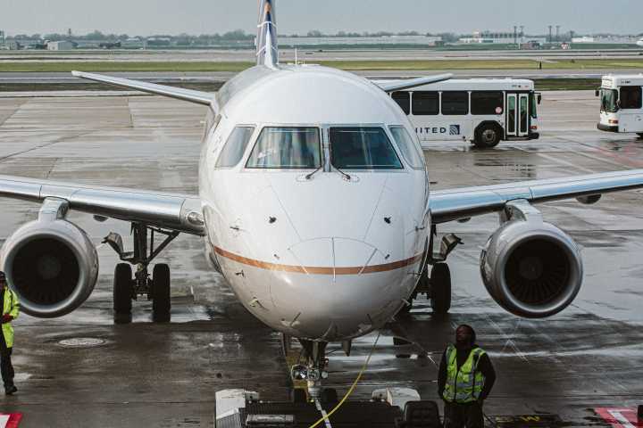 United Airlines Cuts Starlink WiFi On All Regional Aircraft Over Radio Interference