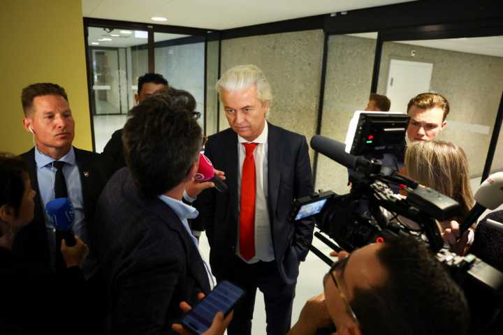 What to know about the Dutch government in turmoil and what happens next