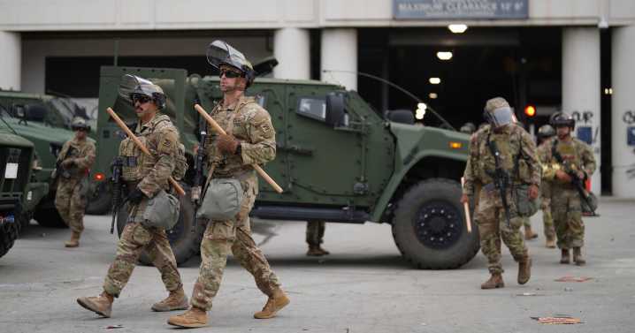 Troops arrive in LA as Trump sends National Guard to curb immigration raid protests