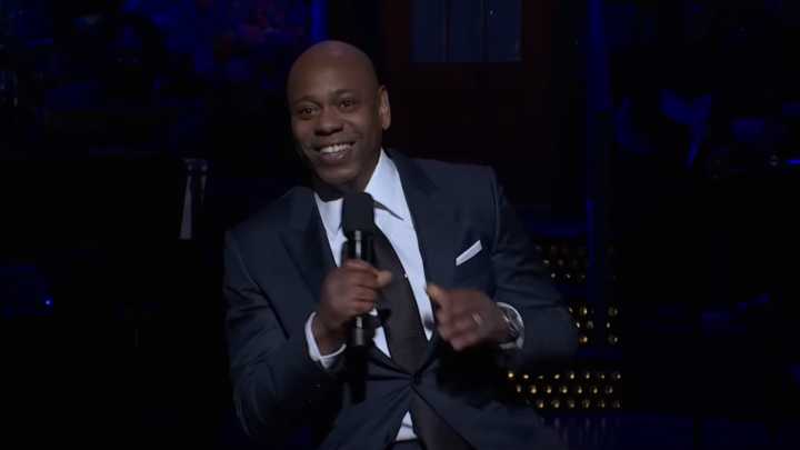 The SNL Monologue For Dave Chappelle Is Always 'A Little Terrifying.’ After Learning How He Preps For It, I Get Why
