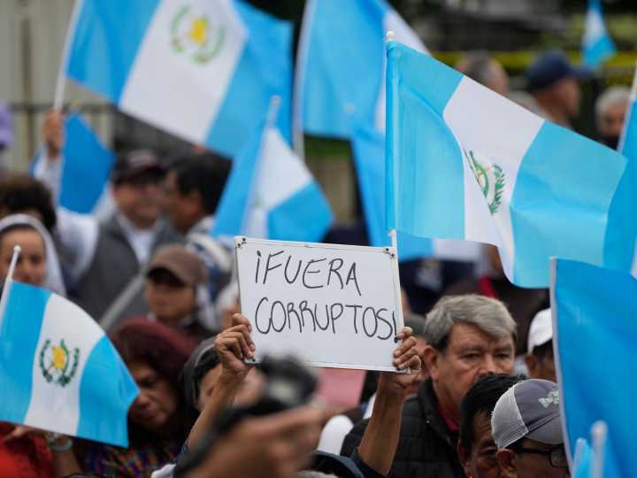 Colombia rejects Guatemalan court’s arrest warrants for top officials