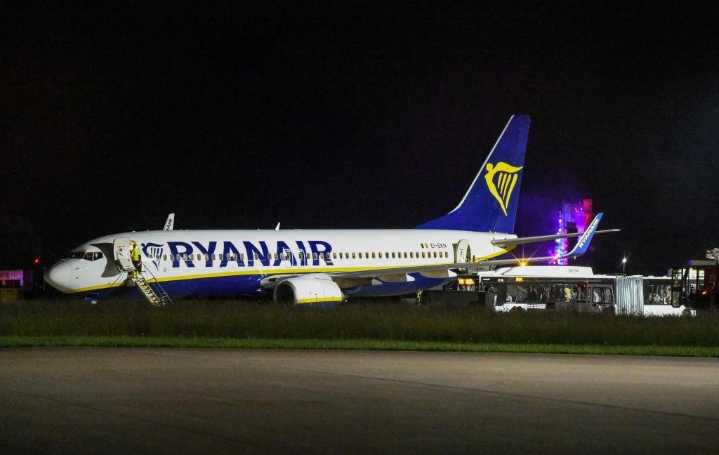 Fuertes turbulencias obligan a vuelo de Ryanair a aterrizaje de emergencia en Alemania
