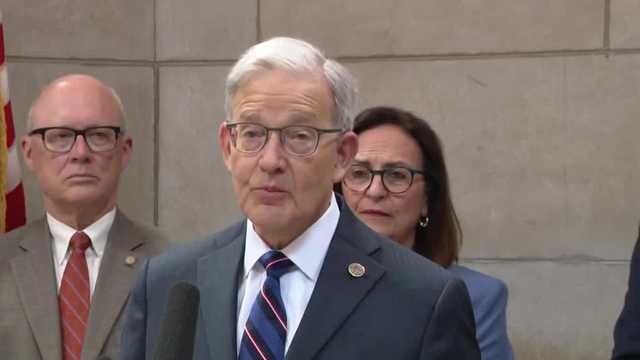 Nebraska Secretary of State Bob Evnen announces his re