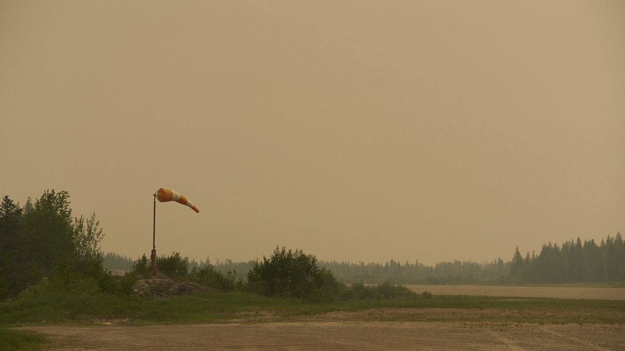 Canadian wildfire smoke causes 'very unhealthy' conditions in American Midwest and reaches Europe