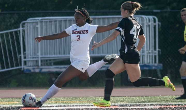 3A soccer: Brooke Welch, Naperville North edge Lane