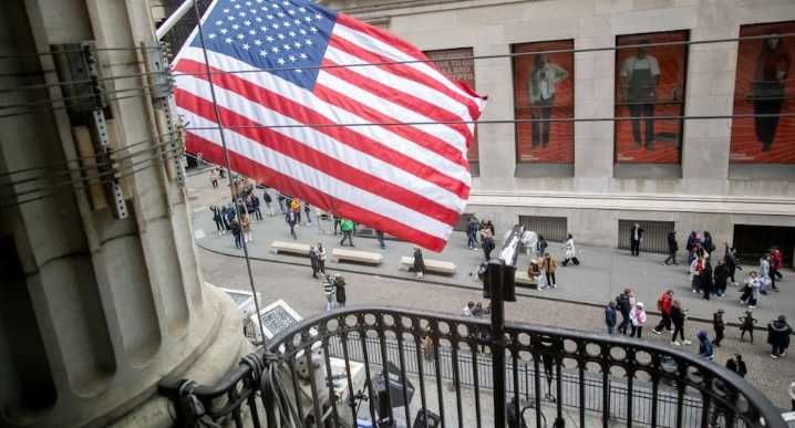 ¿Autogol de Trump? Aranceles siguen preocupando en EE.UU. tras nueva contracción en sector clave