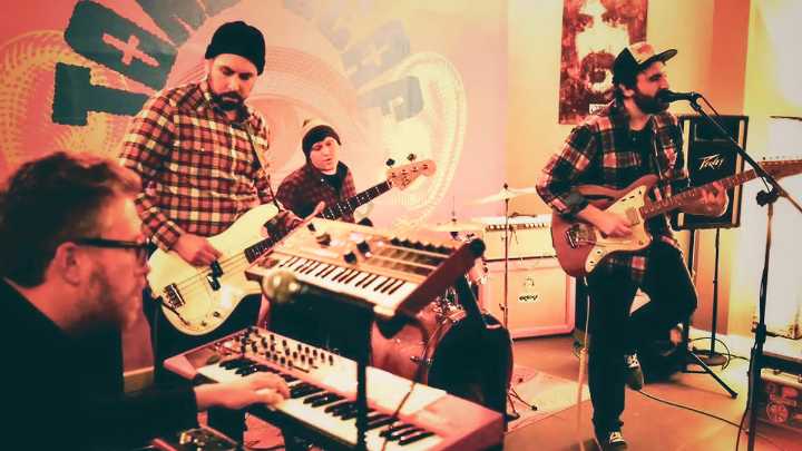 Self-described Chicago ‘psych-wave’ band 8-Bit Creeps dance through collapse on Sunset From the Shallows