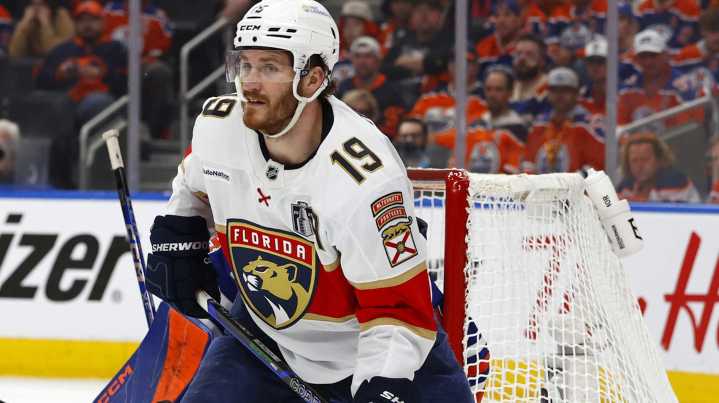 Panthers’ Matthew Tkachuk drops mic on Stanley Cup Final vs. Oilers