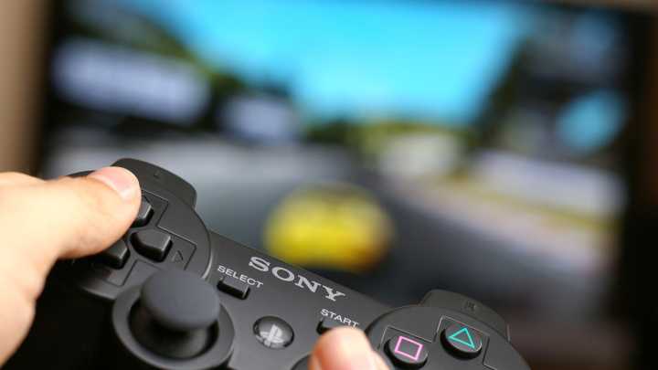 Two major games to stop working on some PlayStation and Xbox consoles - it’ll cost fans a fortune to keep playing
