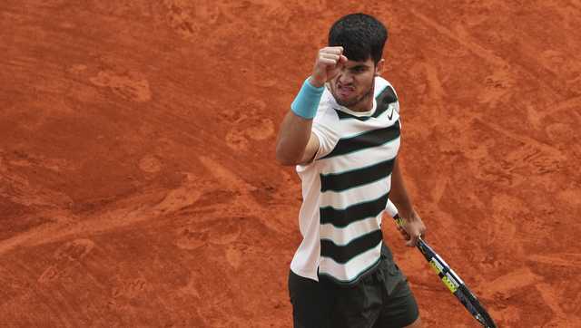 Carlos Alcaraz wins French Open final in five sets after saving 3 match points against Jannik Sinner