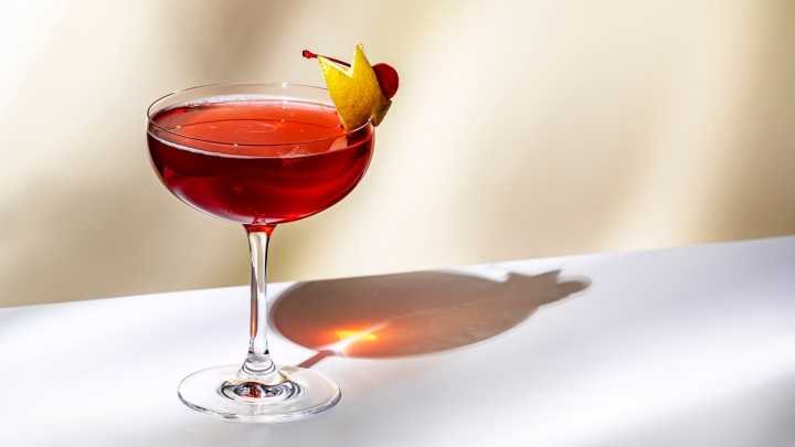 14 Common Mistakes That Are Ruining Your Whiskey Cocktails