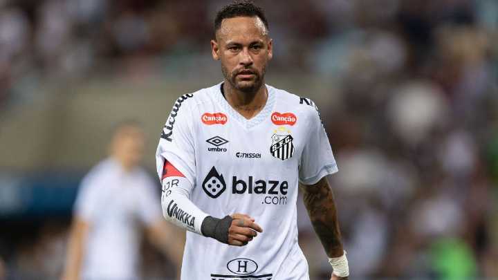 Santos announce Neymar tested positive for COVID