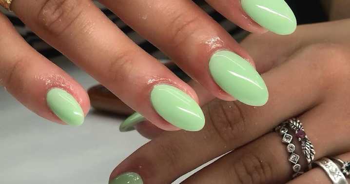 8 Summer 2025 Nail Polish Color Trends That Are Bold & Bright