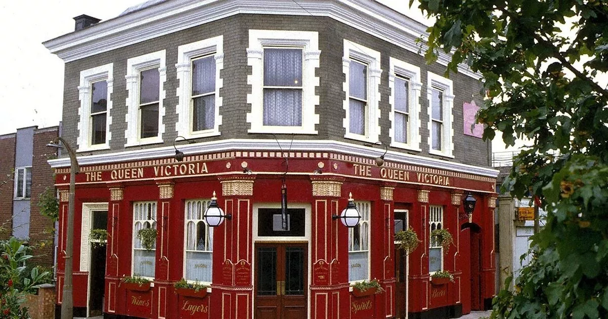Major EastEnders star to 'quit' BBC soap as 'timing of decision worked for both'