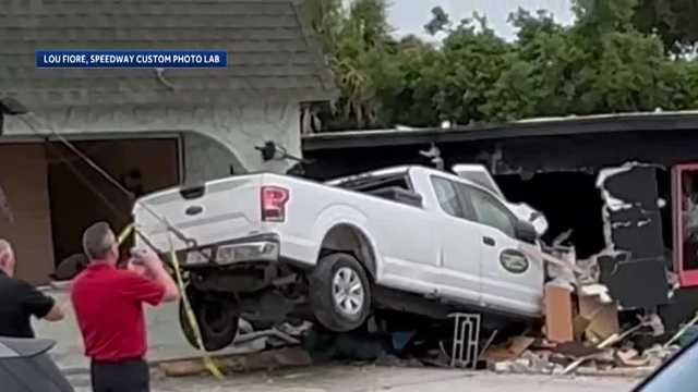 Pickup truck crashes into Holly Hill rage room, charges pending